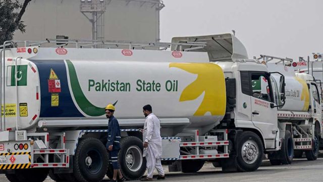AFP__20260310__A2NV7WE__v1__MidRes__PakistanWarIranUsIsraelEconomyFuel.jpg