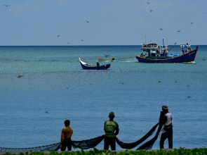 Indonesia government slashes fuel prices for mid-scale fishermen
