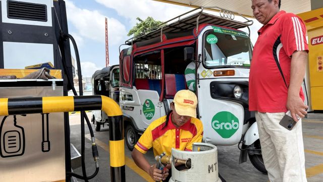 AFP__20260323__A4CA8CT__v1__MidRes__CambodiaEconomyEnergy.jpg