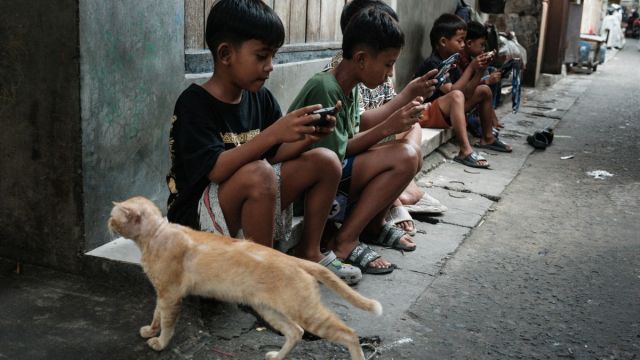 AFP__20260327__A4VT7C7__v1__MidRes__IndonesiaCultureInternetLaw.jpg