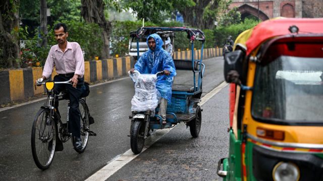 AFP__20260407__A6Y34BZ__v1__MidRes__IndiaWeatherRain.jpg