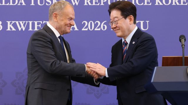 AFP__20260413__A7KK9ZQ__v1__MidRes__SkoreaPolandDiplomacy.jpg
