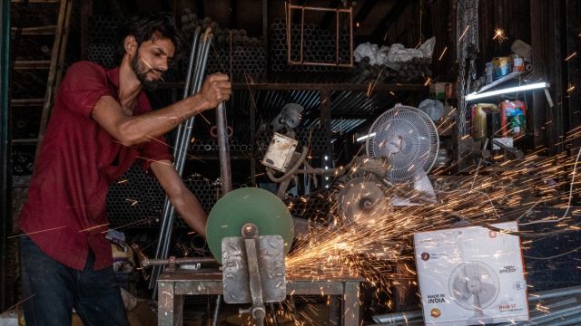 AFP__20260414__A7PV8MD__v1__MidRes__IndiaEconomy.jpg