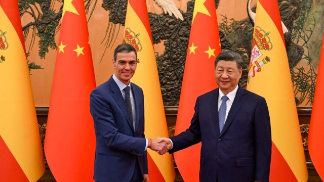 AFP__20260414__A7RL3T3__v2__MidRes__TopshotChinaSpainDiplomacyPolitics.jpg