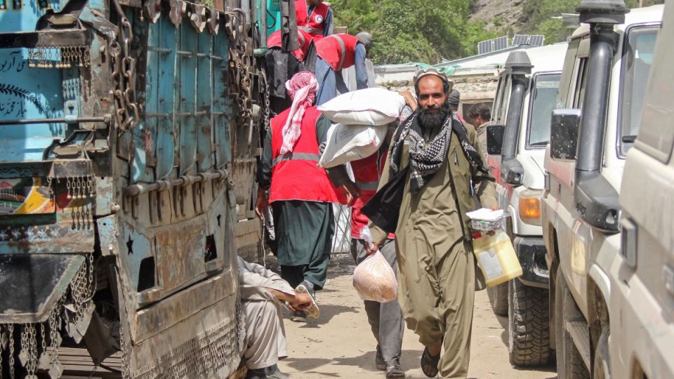 AFP__20260422__A8N629F__v6__MidRes__AfghanistanPakistanConflictAid.jpg