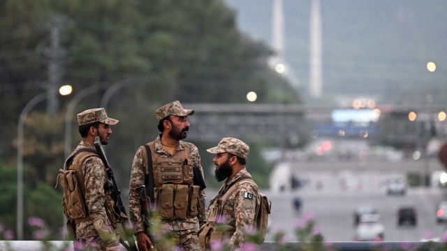 AFP__20260424__A8VY8WE__v1__MidRes__PakistanWarIranUsIsraelDiplomacy.jpg