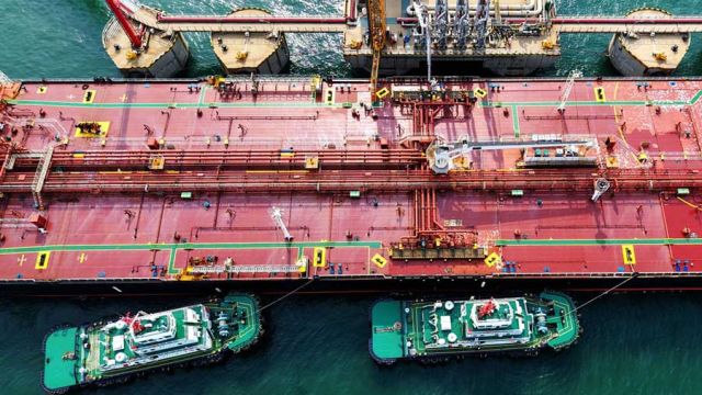 AFP__20260429__A9BF2MC__v1__MidRes__ChinaEconomyOil.jpg