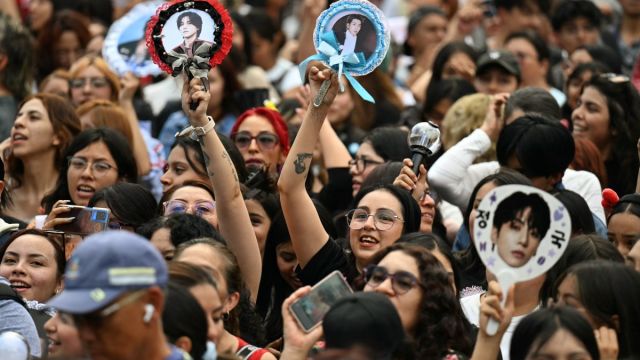 AFP__20260506__B2379MD__v1__MidRes__MexicoSkoreaKPopFans.jpg