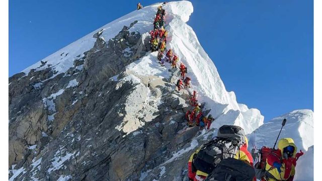 AFP__20260527__B46V6CQ__v6__MidRes__TopshotNepalMountaineeringEverest.jpg
