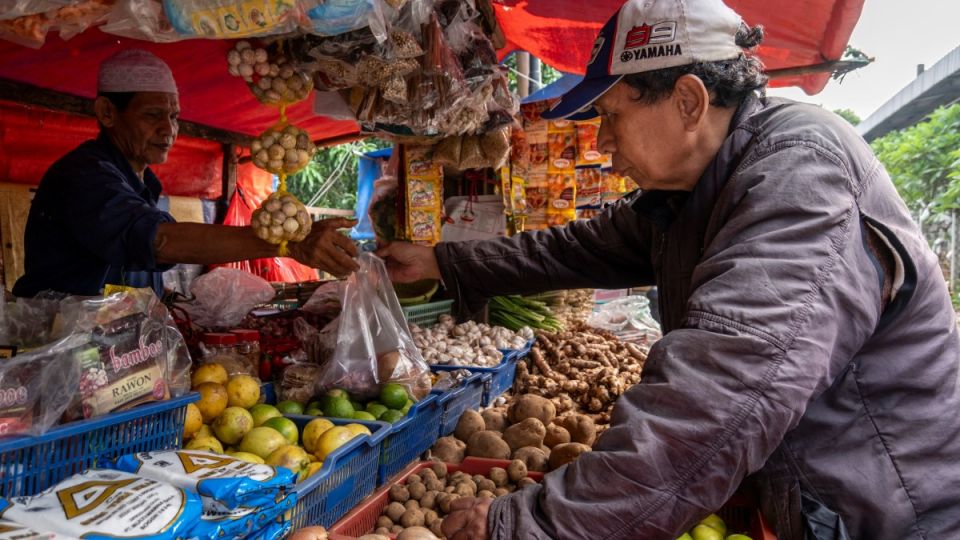 AFP__20260603__B4TT9XW__v1__MidRes__IndonesiaEconomy.jpg