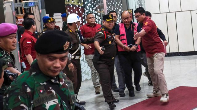AFP__20260603__B4UW3NY__v1__MidRes__IndonesiaHealthEducationPoliticsCorruption.jpg