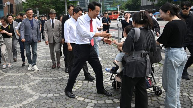 AFP__20260604__B4XL3KE__v1__MidRes__SkoreaPoliticsVote.jpg