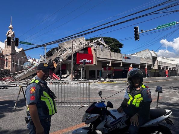 At least 32 killed, 134 injured after 7.8-magnitude quake strikes southern Philippines