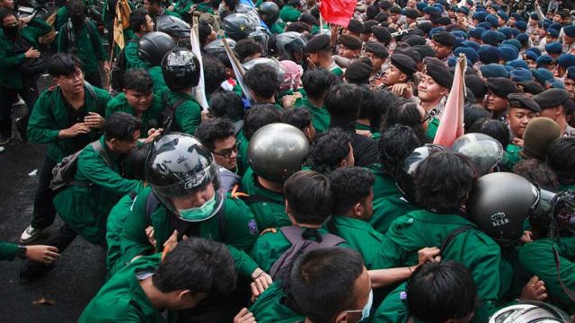 AFP__20260615__B74N2R8__v1__MidRes__IndonesiaPoliticsEconomy.jpg