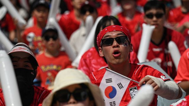 AFP__20260619__B7LG8ZY__v1__MidRes__SkoreaFblWc2026Fans.jpg