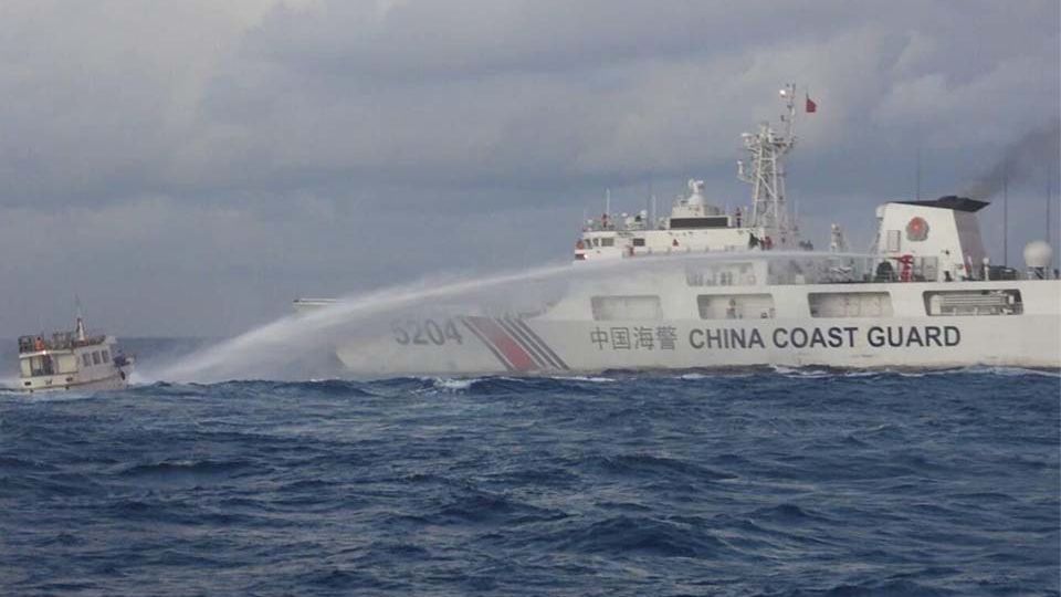 Chinese-military-vessel-fires-water-cannon-at-Philippine-boat-15dec2023-e1702616848153-1536x888-1.jpeg