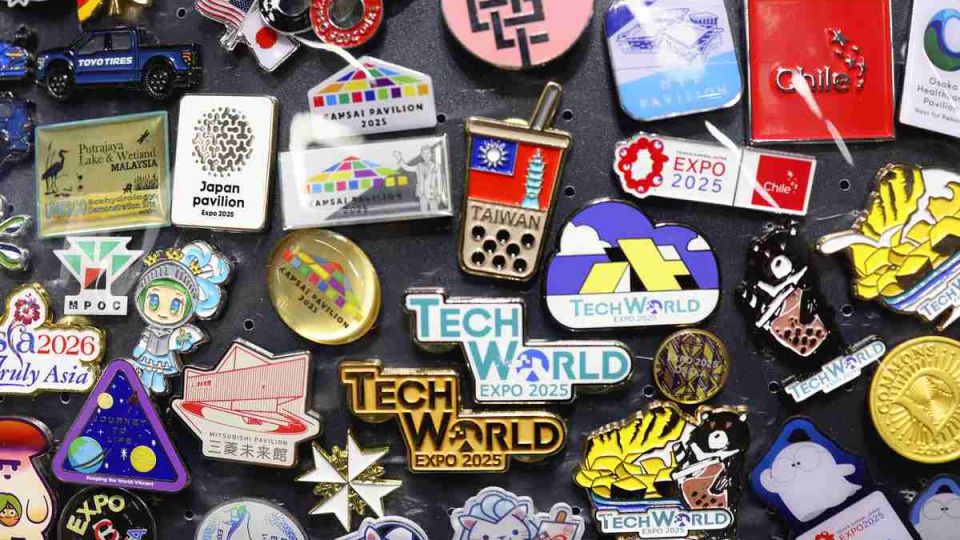 Osaka Expo badges give chance to meet friends from abroad