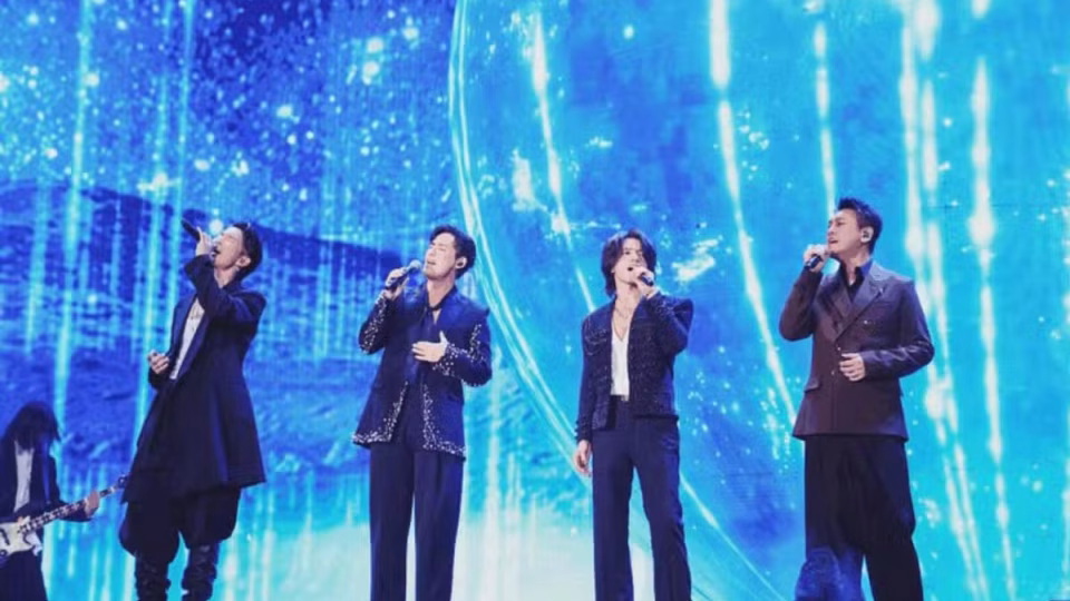 F4-reunion-at-Mayday-07132025-1200x799.png.avif