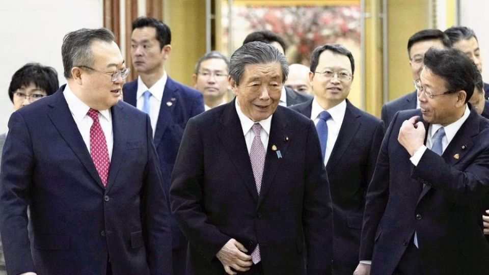 Japan-China-lawmakers.jpg
