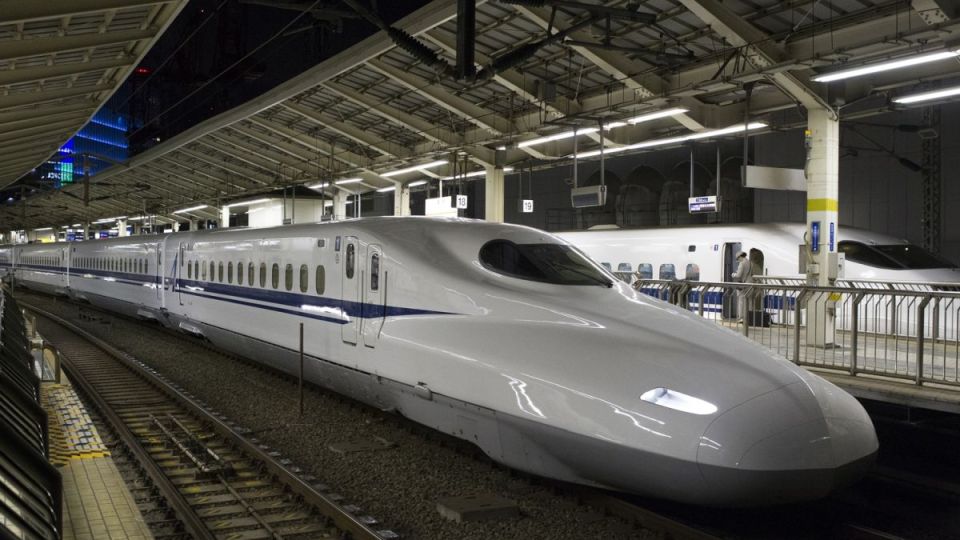 Japan-fastest-train.jpg