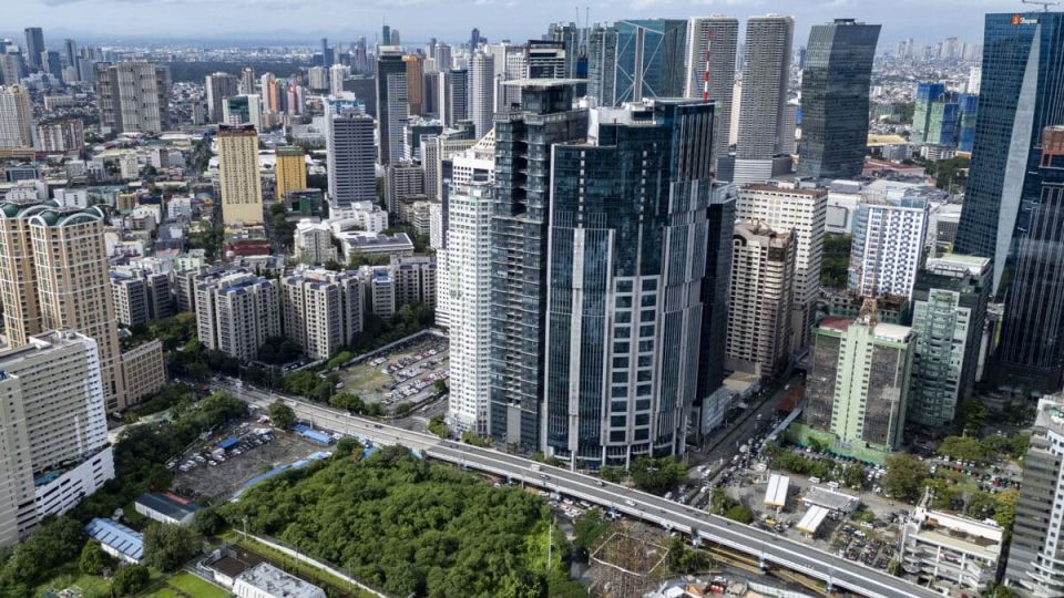 Ortigas-Business-District-Pasig-Economy-buildings-10February2026_6-1200x790-1.jpg