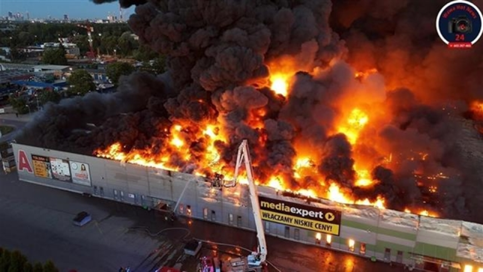 Screenshot-2024-05-13-at-09-59-57-Many-Vietnamese-traders-stores-affected-in-Poland-shopping-centre-fire.png