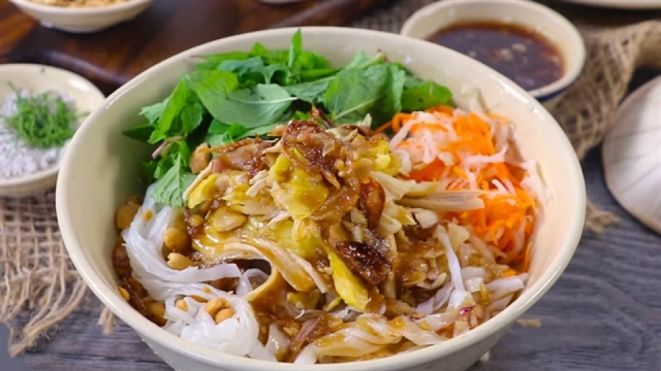 Screenshot-2024-05-16-at-11-45-44-Three-Vietnamese-dishes-among-TasteAtlas-worlds-top-100-salads.png