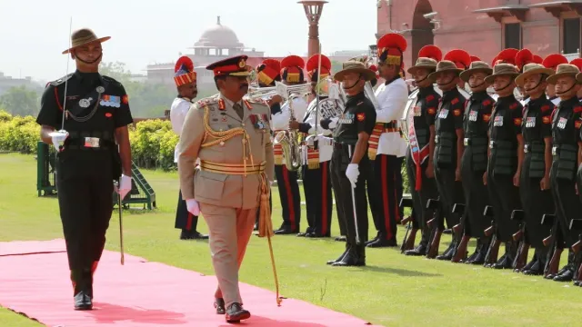 Sri-Lankan-Army-Commander-jpg.webp
