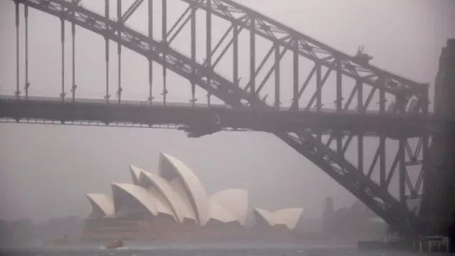 Sydney-set-to-smash-rainfall-records-768x502-1.webp