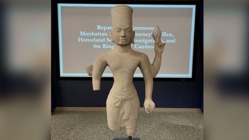 a-standing-statue-of-vishnus-narayana-form-that-will-be-sent-back-to-cambodia.-hsi-new-york.jpg