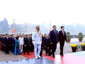 Vietnam leader To Lam seeks China-style powers at party conclave