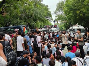 India’s ‘cockroach’ protest turns violent as police stop frustrated youth marching to Parliament