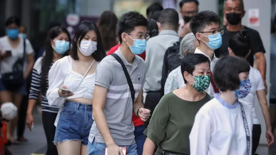 ads-mask-121022.webp