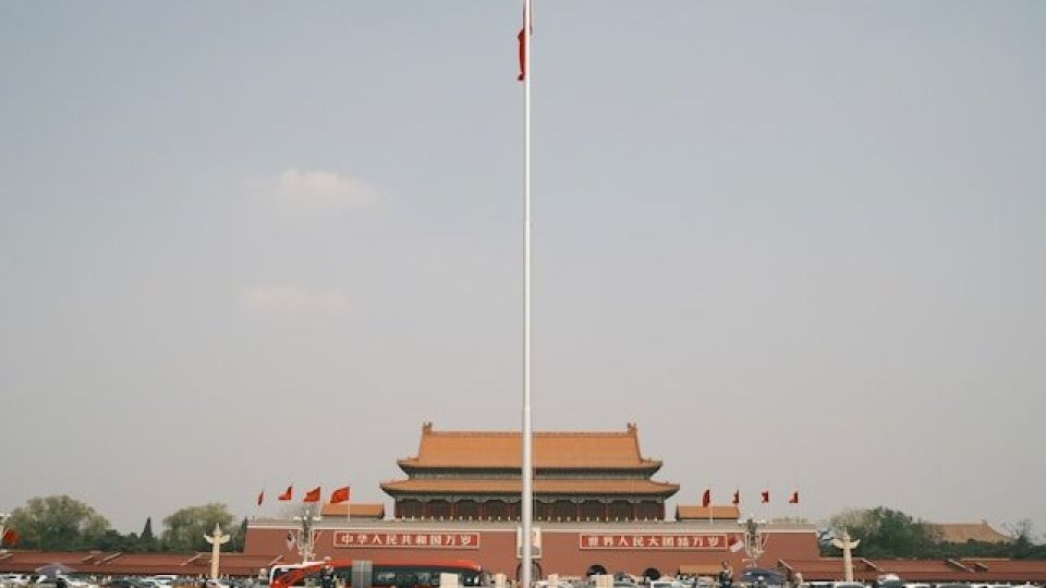 alan-cheung-BIwUk84QekI-unsplash.jpg