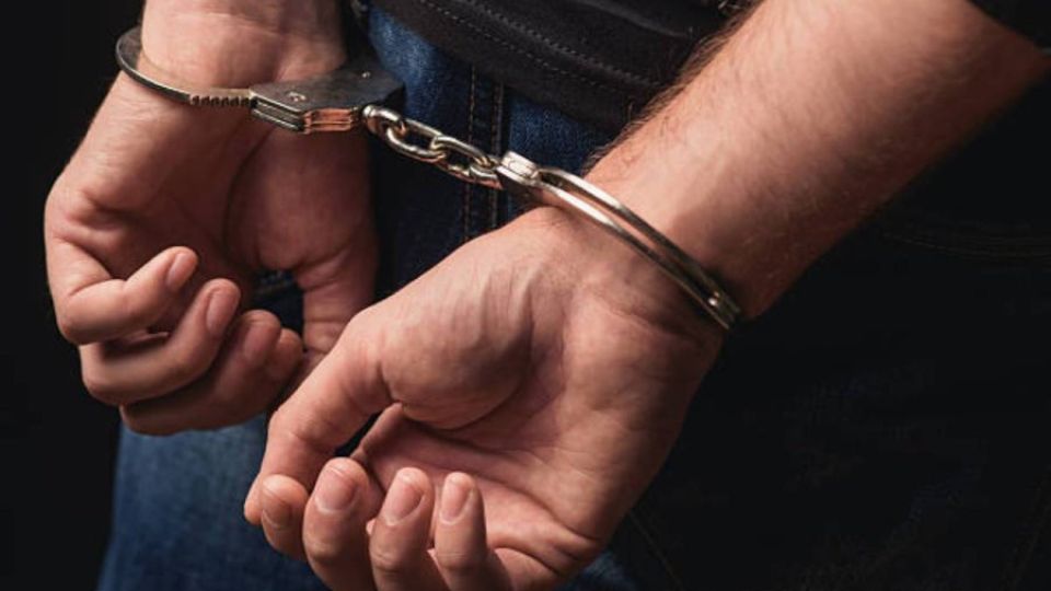 arrest-2-iStock-1.jpg