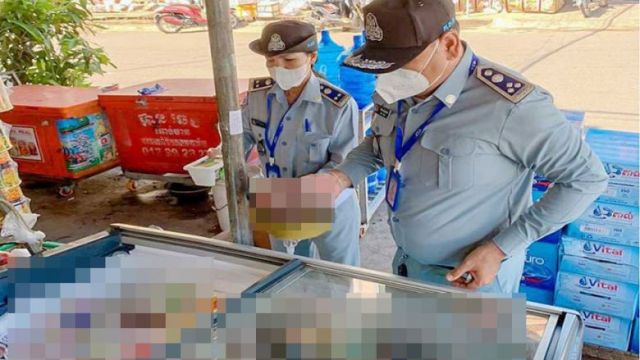 ccf_officials_inspect_a_shop_with_imported_instant_noodles_and_ice_cream_products_for_sale_in_kampong_cham_province_on_july_29._ccf_0.jpg