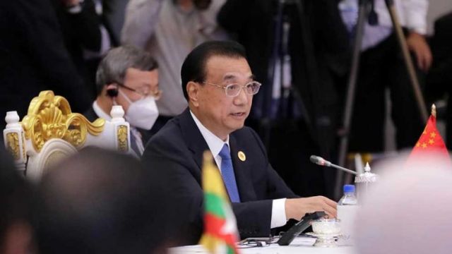 chinese_premier_li_keqiang_during_the_25th_asean-china_summit_on_november_11._spm.jpg