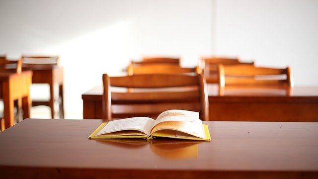 classroom-5510382_640.jpg