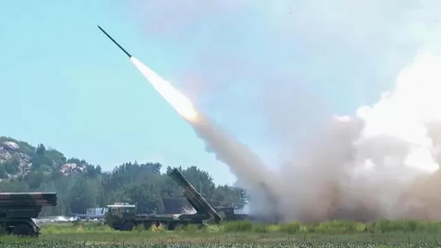 dw-china-missile-220807.webp