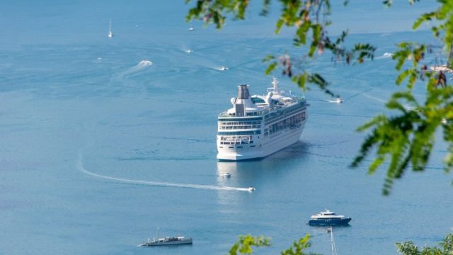 ferry-4607185_1280.jpg