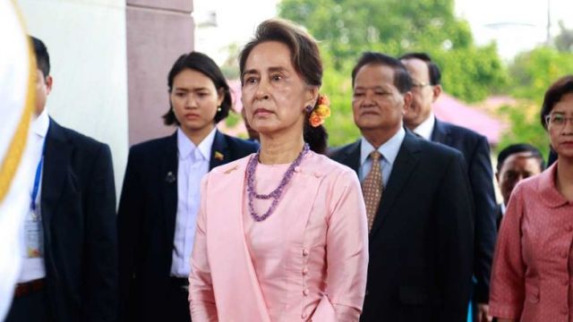 former_myanmar_civilian_leader_aung_san_suu_kyi_during_her_visit_to_cambodia_in_2019._heng_chivoan.jpg