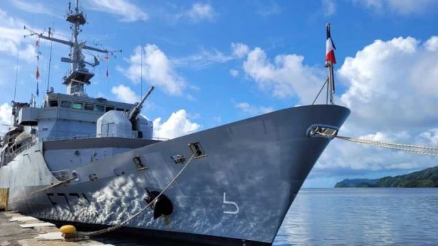 french-frigate-prairial-arrived-in-palau-last-week-before-docking-in-preah-sihanouk-province-from-march-24-28.-michele-boccoz-via-twitter-copy.jpg