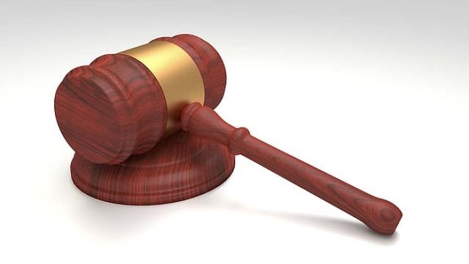gavel-568417_640-1.jpg
