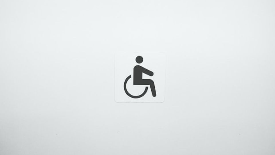 julius-carmine-01Ji9GRErak-unsplash.jpg
