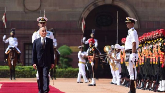 king_norodom_sihamoni_walks_past_an_honour_guard_at_the_forecourt_of_the_rashtrapati_bhavan_presidential_palace_on_may_30_during_his_state_visit_to_india_from_may_29-31._indian_presidential_office.jpg