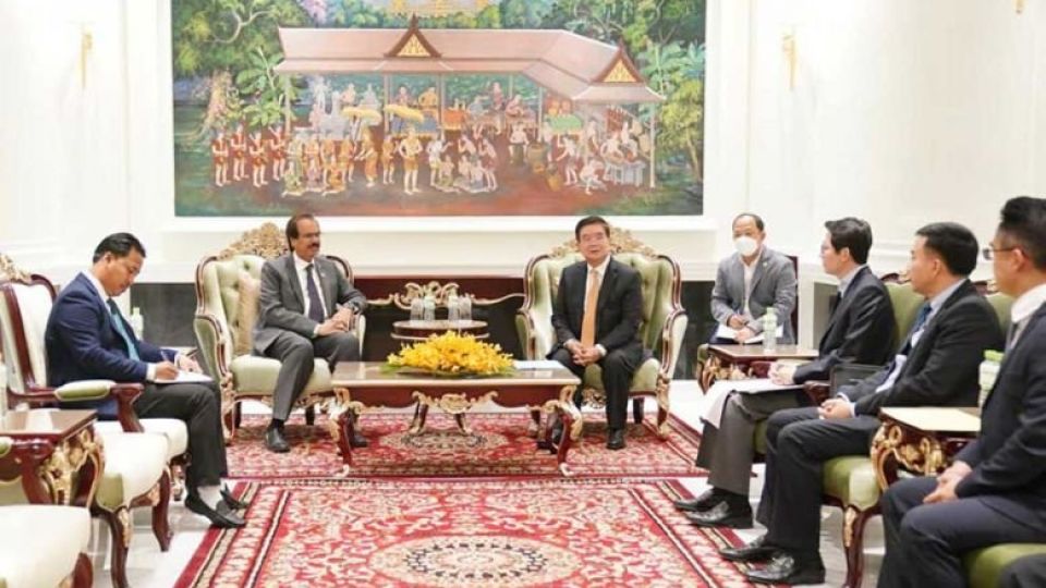 kuwaiti_ambassador_mohammad_saeed_al-hajri_centre_left_pays_a_courtesy_call_on_energy_minister_suy_sem_centre_right_on_february_20._mme.jpg