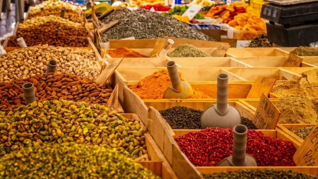 market-3466906_1280.jpg