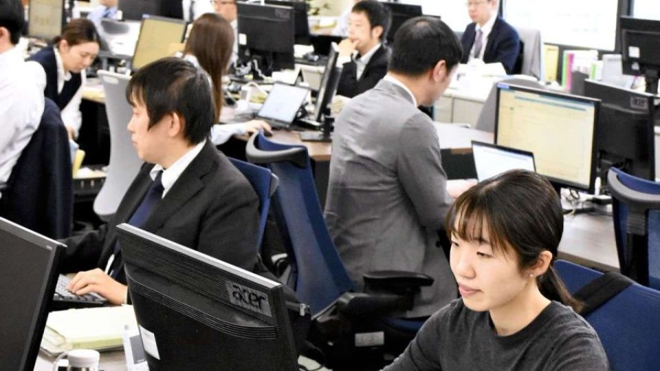 mask-office-0313.jpg