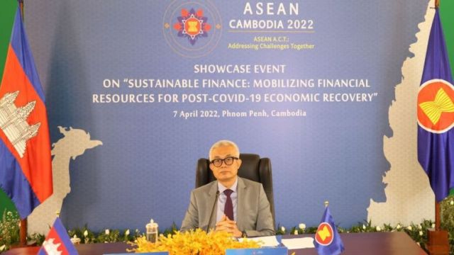 minister_of_economy_and_finance_aun_pornmoniroth.jpeg