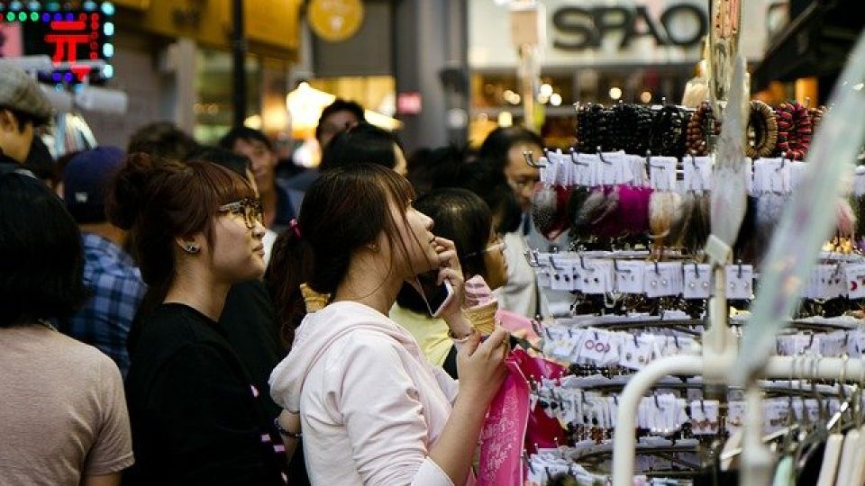 myeongdong-326137_640.jpg